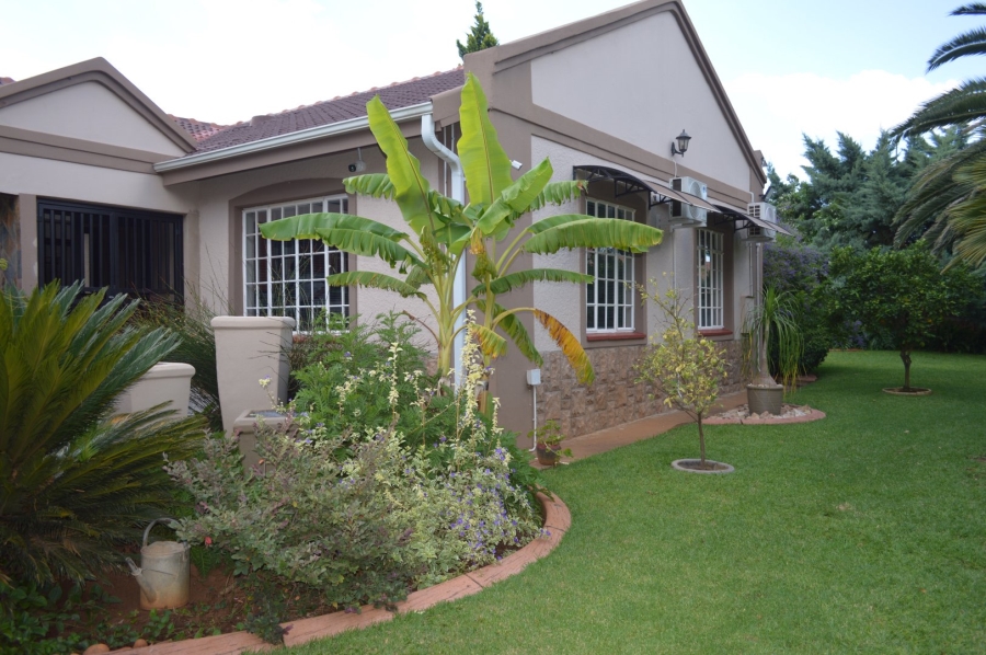3 Bedroom Property for Sale in Wilkoppies North West